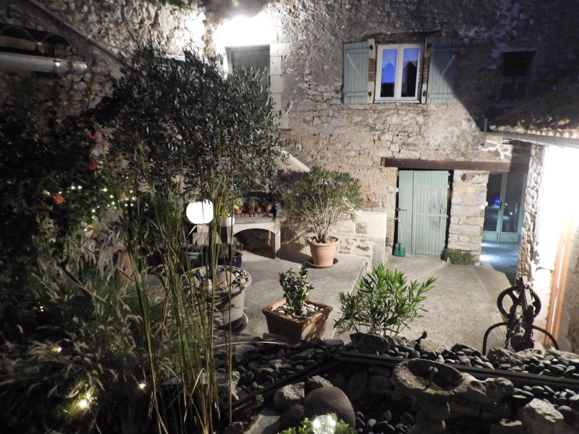 Chambre D'Hotes Les 3 Cochons D'Olt Arcambal Exterior photo