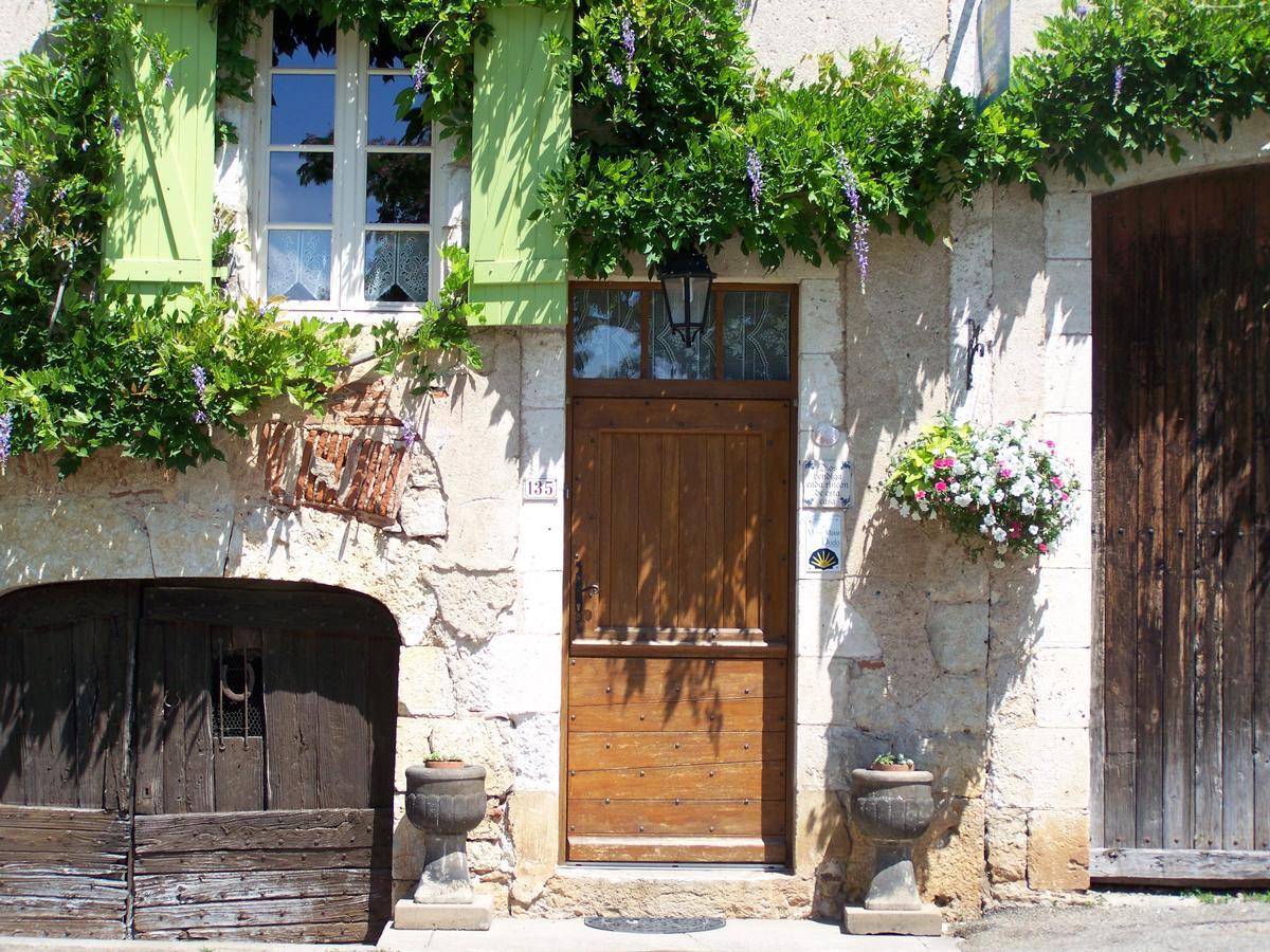 Chambre D'Hotes Les 3 Cochons D'Olt Arcambal Exterior photo